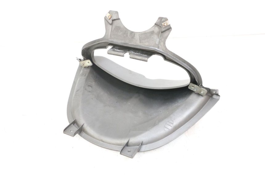 photo de SPEEDOMETER SURROUND PIAGGIO X8 125 (2004 - 2007) - Component detail