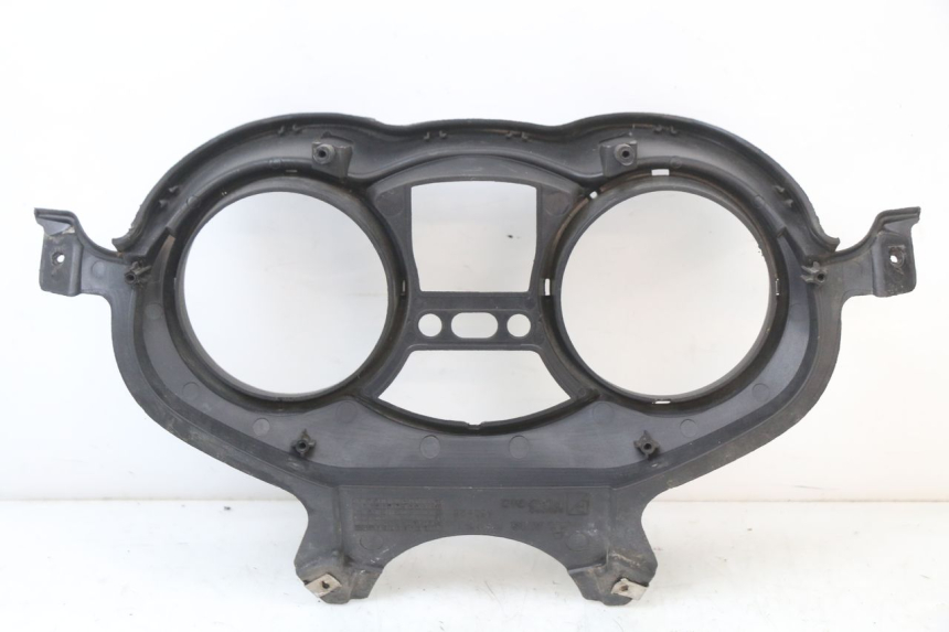 photo de SPEEDOMETER SURROUND PIAGGIO XEVO - X EVO 125 (2007 - 2017) - Technical close-up