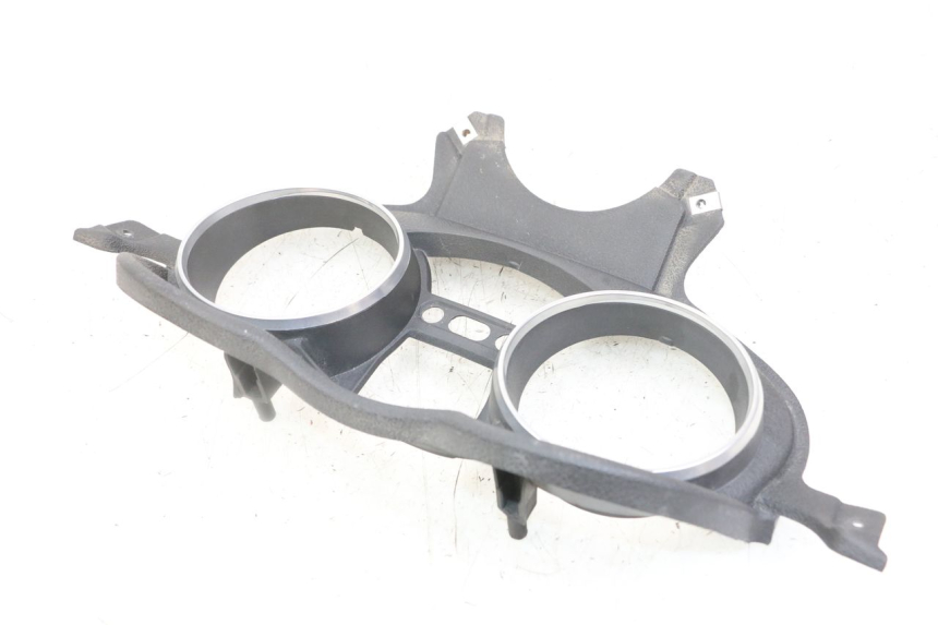 photo de SPEEDOMETER SURROUND PIAGGIO XEVO - X EVO 125 (2007 - 2017) - Technical close-up