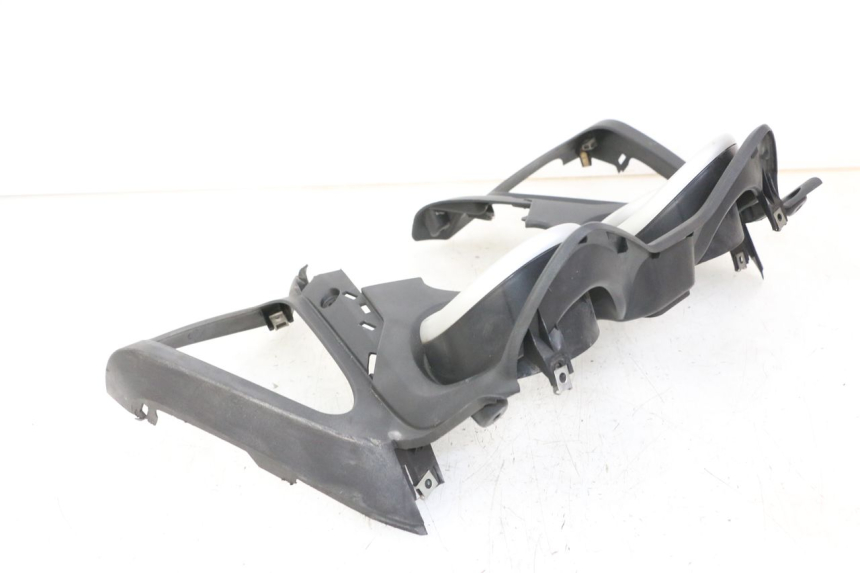 photo de SPEEDOMETER PANEL YAMAHA X-MAX XMAX ABS 250 (2010 - 2014) - Fixing points details