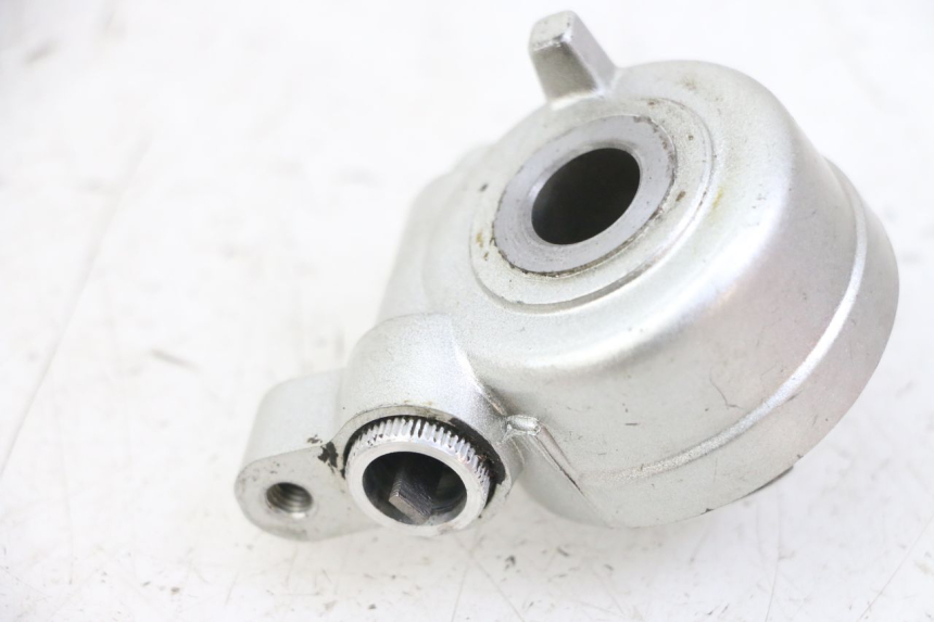 photo de SPEEDOMETER DRIVE DAELIM BESBI 125 (2007 - 2008) - Zoom on usage condition