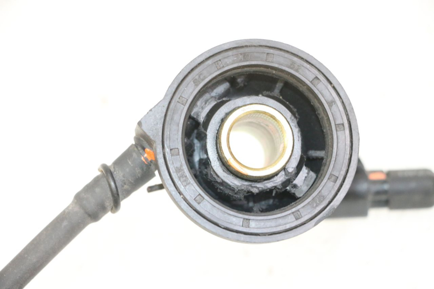 photo de SPEEDOMETER DRIVE PEUGEOT VIVACITY 125 (2010 - 2017) - Fixing points details