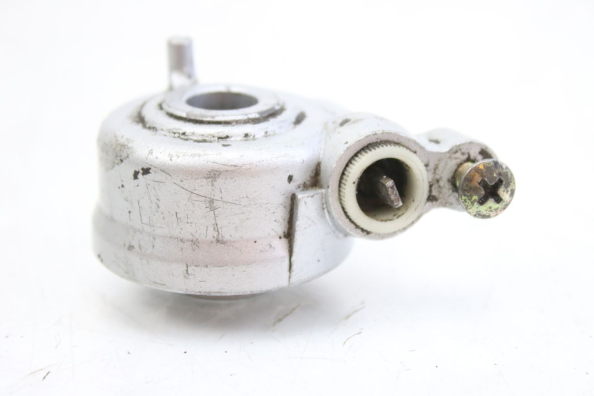 photo de SPEEDOMETER DRIVE KYMCO SENTO 100 (2008 - 2013) - Fixing points details
