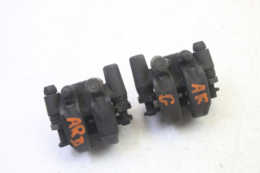 photo de REAR BRAKE CALIPER QUADRO 4 4D 350 (2015 - 2018) - Alternative perspective