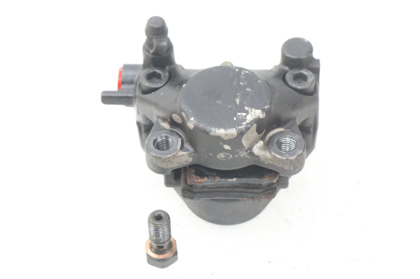 photo de REAR BRAKE CALIPER YAMAHA AEROX NAKED 2T 50 (2013 - 2017) - Technical close-up