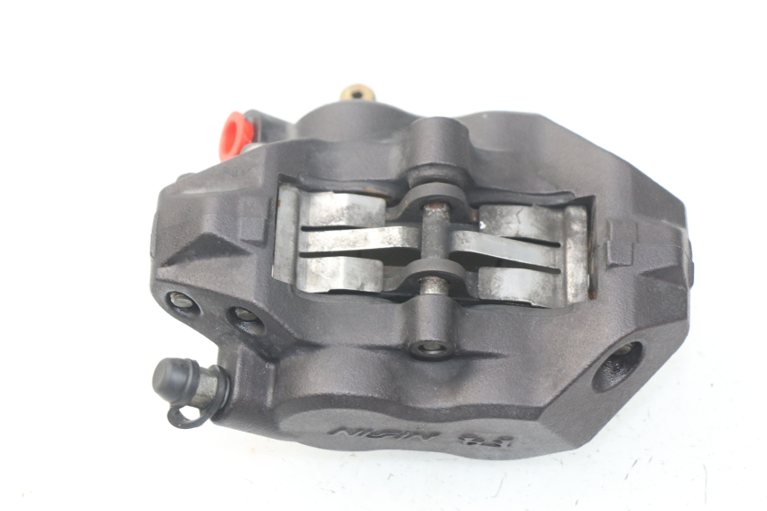 photo de REAR BRAKE CALIPER MV AGUSTA BRUTALE R WALLY 910 (2008 - 2008) - Zoom on usage condition
