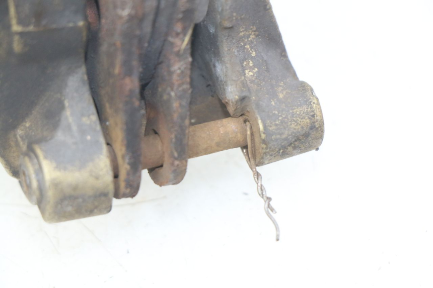 photo de REAR BRAKE CALIPER HONDA CB 500 (1997 - 2003) - Component detail