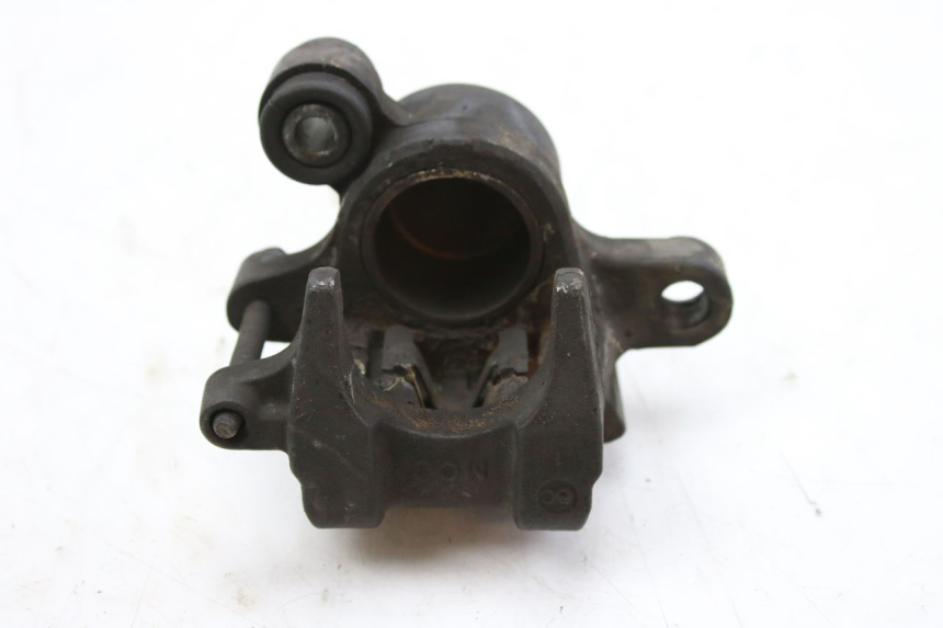 photo de REAR BRAKE CALIPER HONDA CBF 500 (2004 - 2007) - Technical close-up