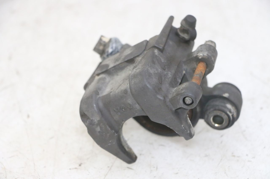 photo de REAR BRAKE CALIPER HONDA CBF 500 (2004 - 2007) - Technical close-up