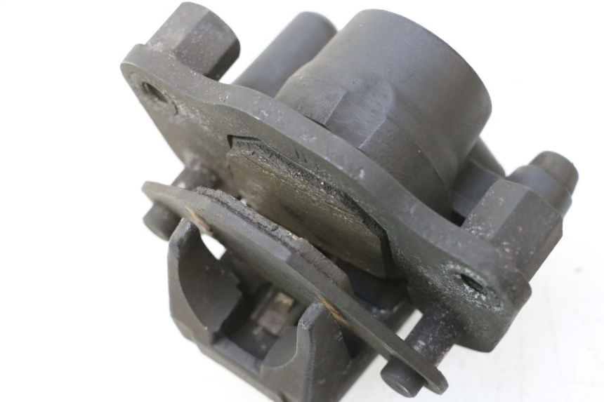 photo de REAR BRAKE CALIPER PEUGEOT CITYSTAR 2T 50 (2018 - 2021) - Zoom on usage condition