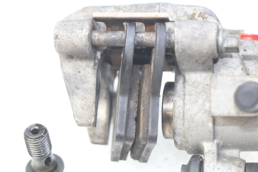 photo de REAR BRAKE CALIPER HONDA CRF CR-F 450 (2005 - 2008) - Zoom on usage condition