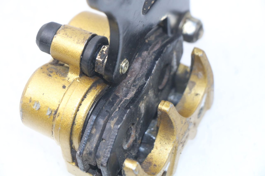 photo de REAR BRAKE CALIPER LONCIN DIRT BIKE 125 - Zoom on usage condition