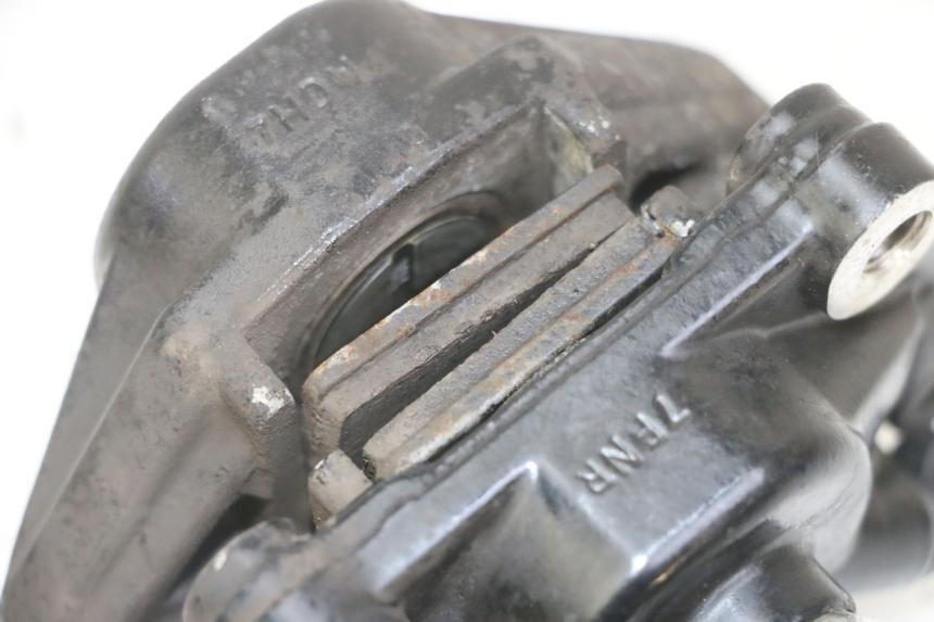 photo de REAR BRAKE CALIPER SYM FIDDLE 3 III 125 (2014 - 2020) - Zoom on usage condition