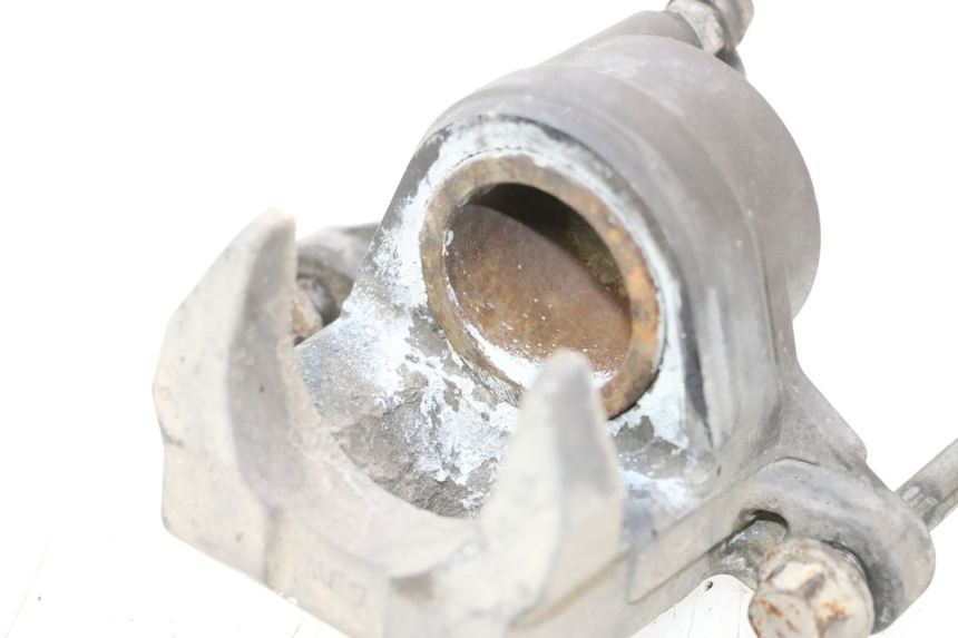 photo de REAR BRAKE CALIPER YAMAHA FJR 1300 (2001 - 2005) - Alternative perspective