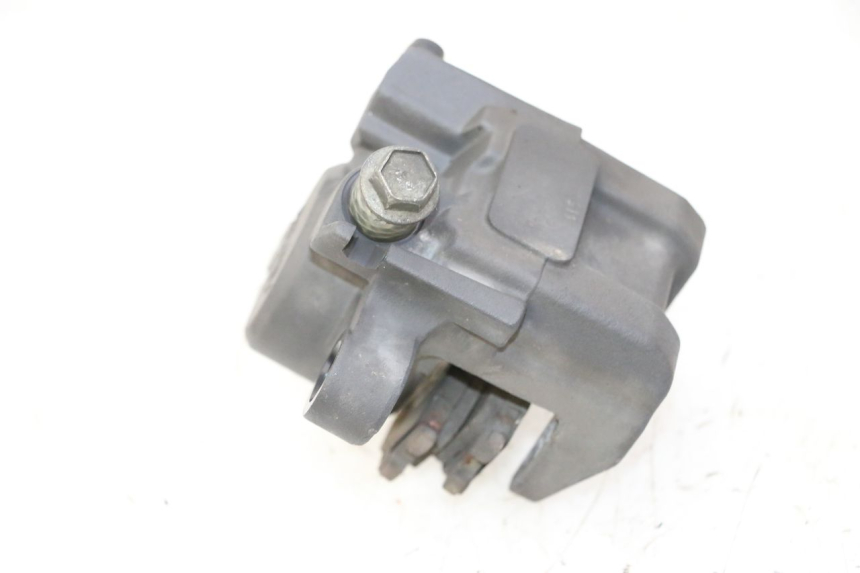 photo de REAR BRAKE CALIPER YAMAHA FZ6 FAZER S2 600 (2007 - 2011) - Technical close-up