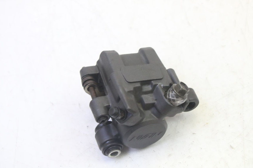 photo de REAR BRAKE CALIPER YAMAHA FZ6 N FAZER 600 (2004 - 2006) - Zoom on usage condition