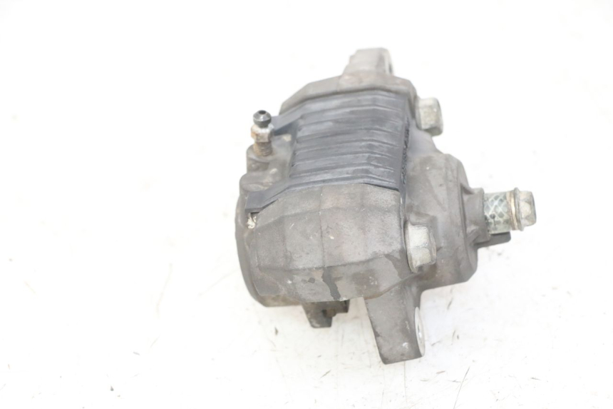 photo de REAR BRAKE CALIPER SUZUKI GS GSE 500 (2001 - 2003) - Alternative perspective