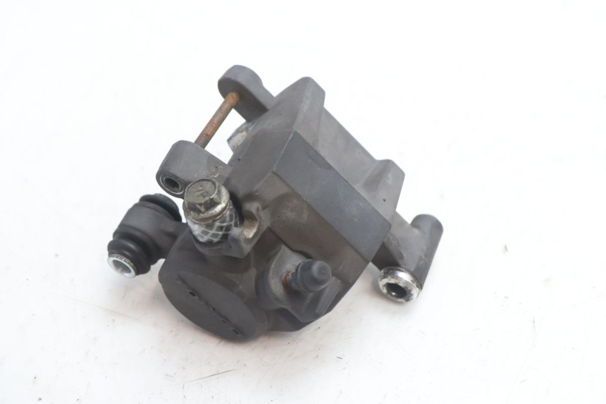 photo de REAR BRAKE CALIPER SUZUKI GSR 600 (2005 - 2012) - Zoom on usage condition