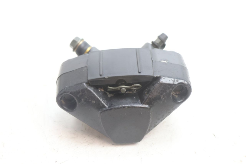 photo de REAR BRAKE CALIPER LONGJIA LJ50QT 8M 2T 50 (2010 - 2017) - Zoom on usage condition