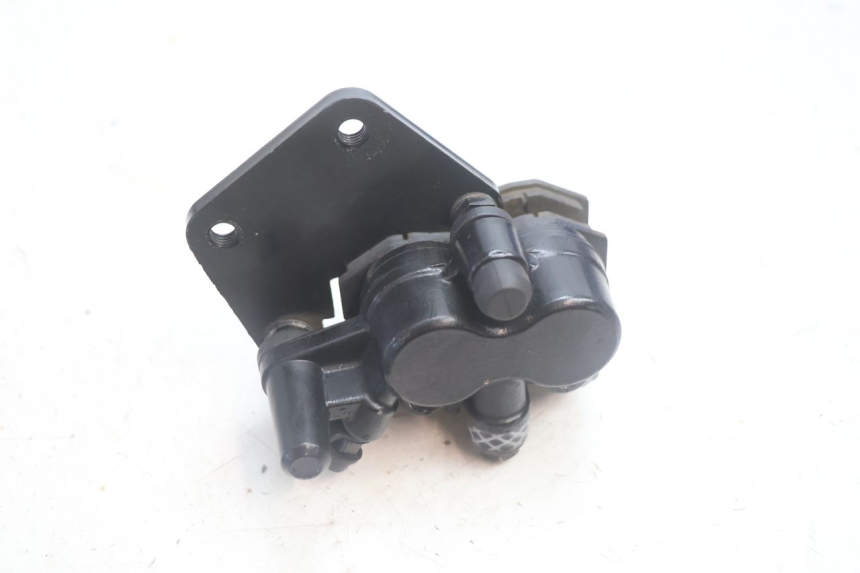 photo de REAR BRAKE CALIPER JM MOTORS R-MAX TECH 50 (2024 - 2026) - Alternative perspective