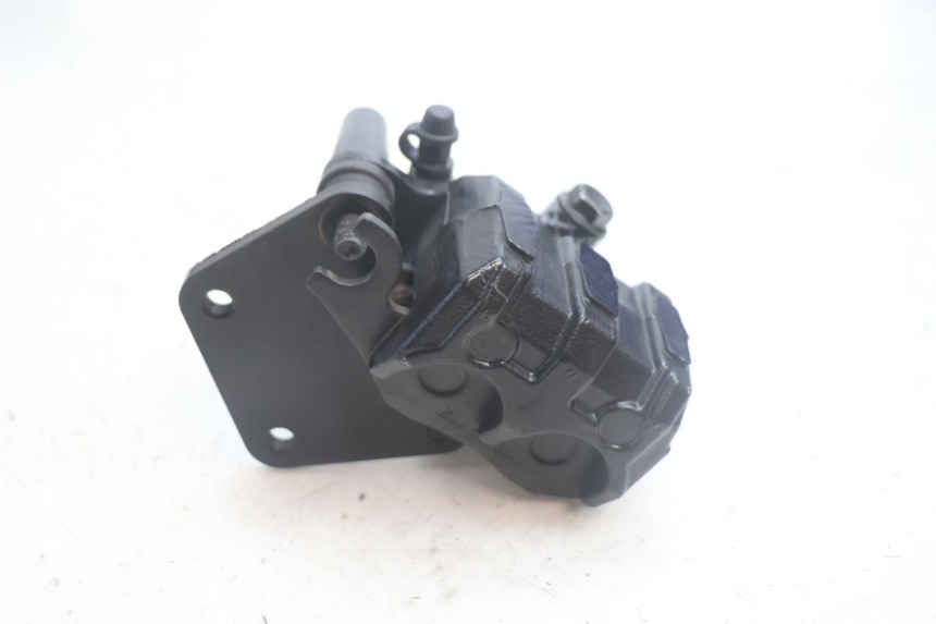 photo de REAR BRAKE CALIPER JM MOTORS R-MAX TECH 50 (2024 - 2026) - Technical close-up