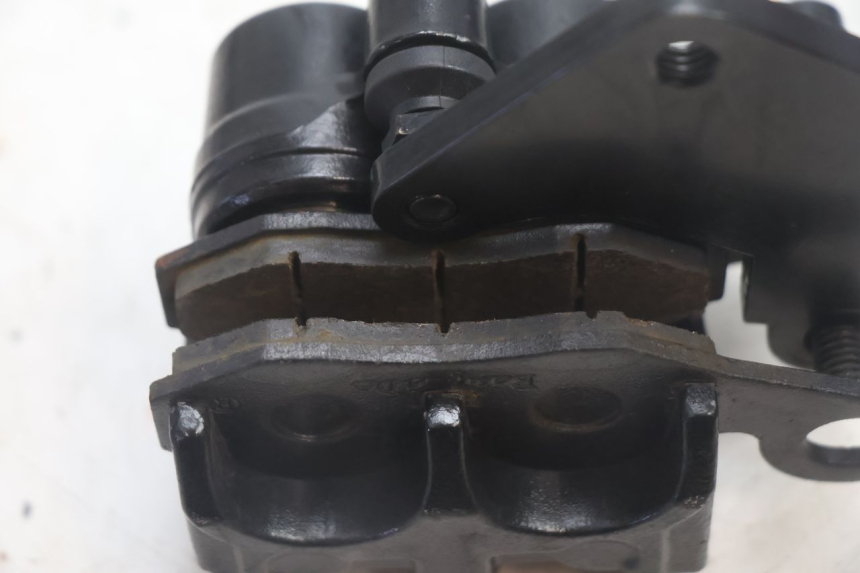 photo de REAR BRAKE CALIPER JM MOTORS R-MAX TECH 50 (2024 - 2026) - Fixing points details