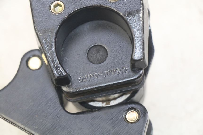 photo de REAR BRAKE CALIPER APOLLO RFZ 125 - Alternative perspective
