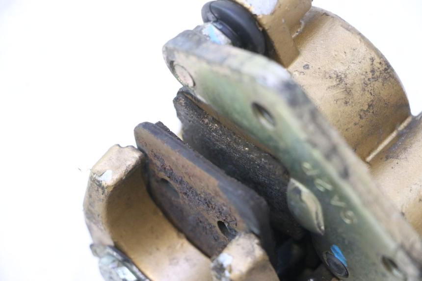 photo de REAR BRAKE CALIPER DAELIM S2 125 (2006 - 2007) - Alternative perspective