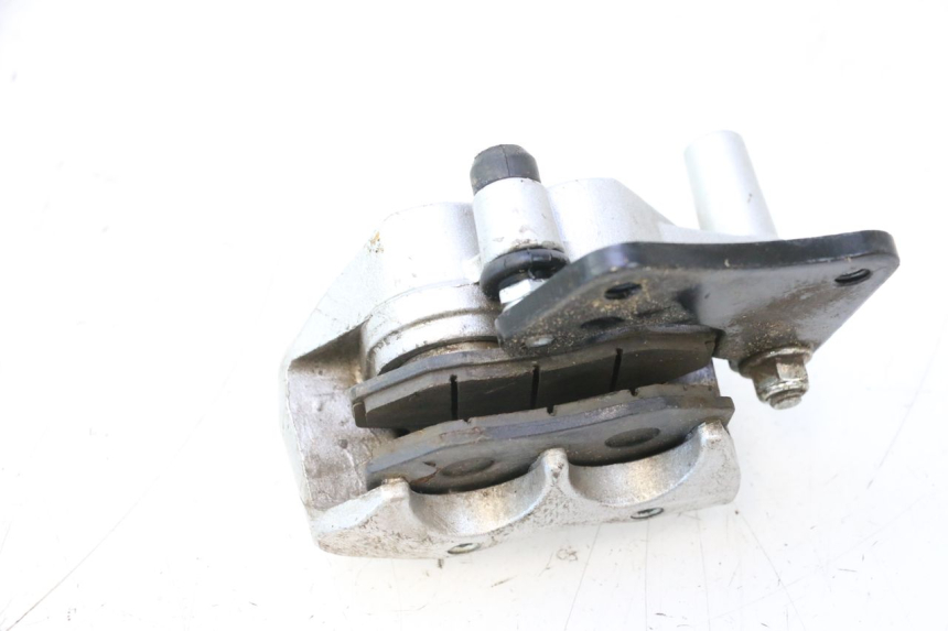 photo de REAR BRAKE CALIPER BAIKU SAKURA 1 (2021 - 2025) - Alternative perspective