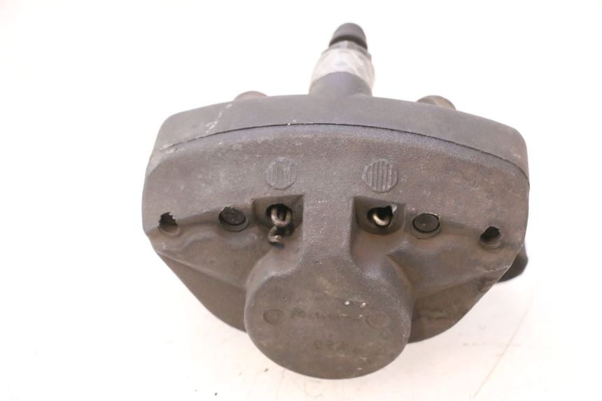 photo de REAR BRAKE CALIPER PEUGEOT SATELIS 125 (2006 - 2009) - Alternative perspective