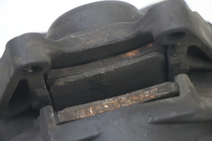 photo de REAR BRAKE CALIPER APRILIA SCARABEO GT TOURING 125 (1999 - 2005) - Fixing points details