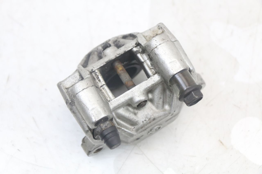 photo de REAR BRAKE CALIPER YAMAHA XMAX X-MAX 125 (2006 - 2009) - Alternative perspective
