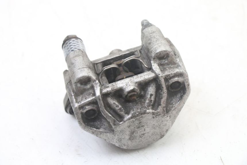 photo de REAR BRAKE CALIPER YAMAHA YP MAJESTY 125 (2007 - 2010) - Alternative perspective