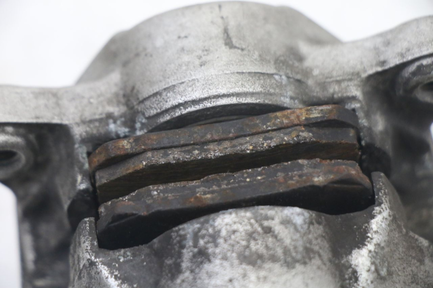 photo de REAR BRAKE CALIPER YAMAHA YP MAJESTY 125 (2007 - 2010) - Surface and material condition