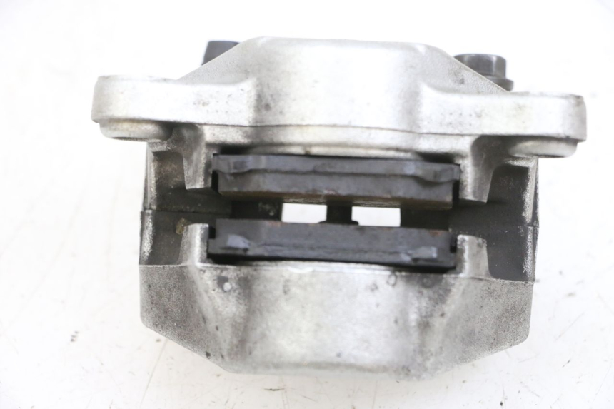 photo de REAR BRAKE CALIPER YAMAHA YP MAJESTY 125 (2002 - 2006) - Component detail