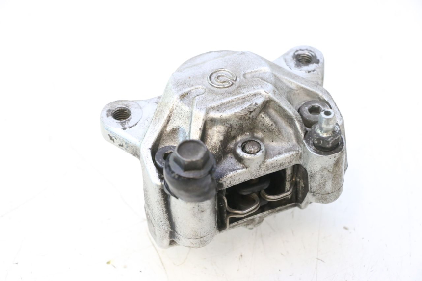 photo de REAR BRAKE CALIPER YAMAHA YP MAJESTY 125 (2007 - 2010) - Alternative perspective