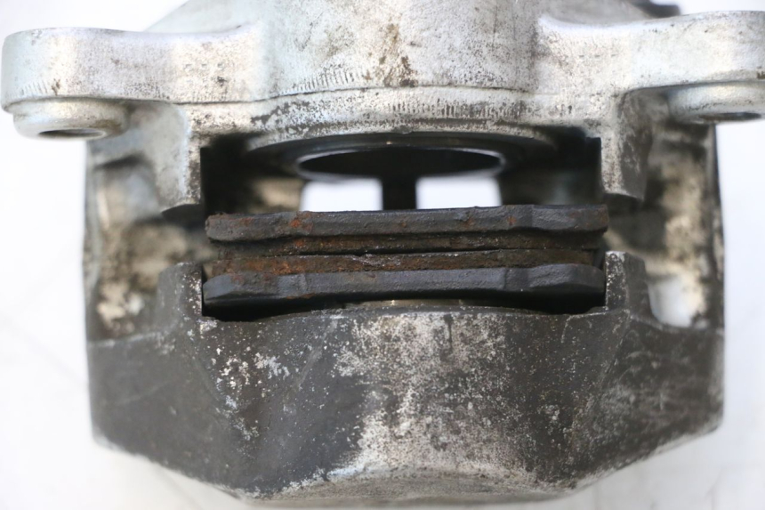 photo de REAR BRAKE CALIPER YAMAHA YP MAJESTY 125 (2007 - 2010) - Product overview