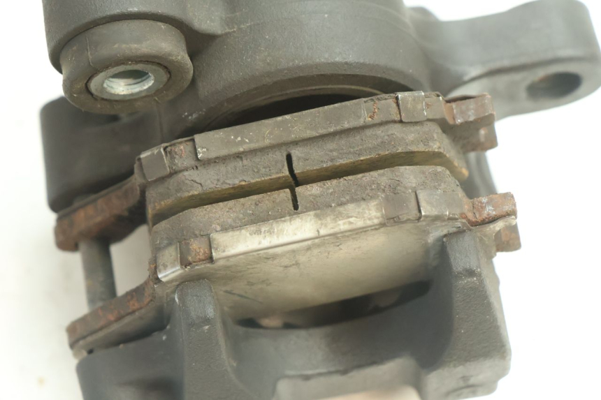 photo de REAR BRAKE CALIPER YAMAHA YZF R6 600 (2008 - 2009) - Fixing points details