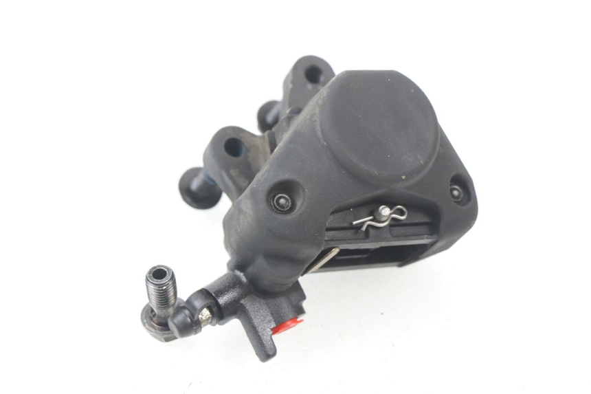 photo de FRONT BRAKE CALIPER YAMAHA AEROX 4 50 (2018 - 2020) - Zoom on usage condition