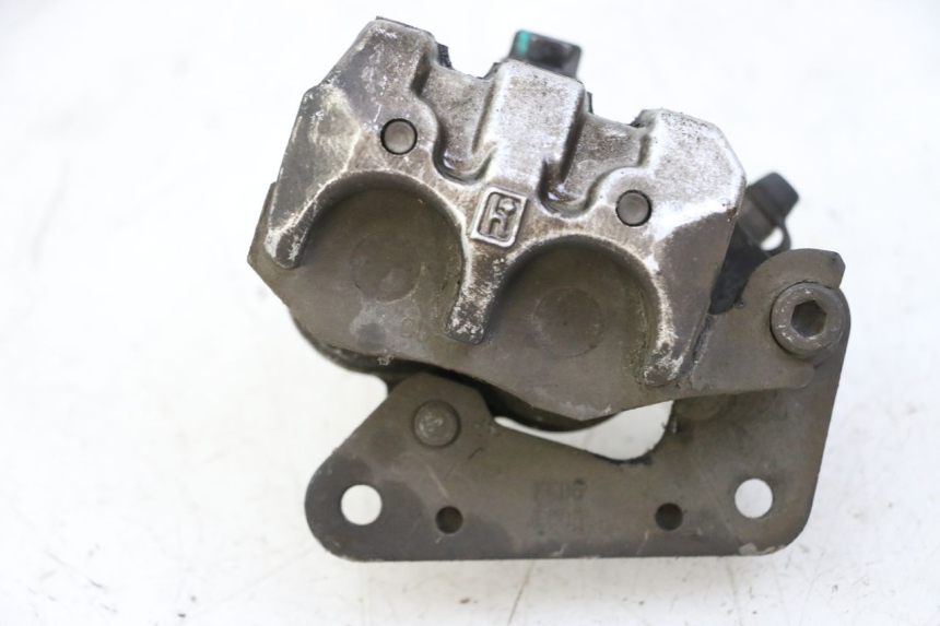 photo de FRONT BRAKE CALIPER KYMCO AGILITY 4T 50 (2018 - 2022) - Technical close-up