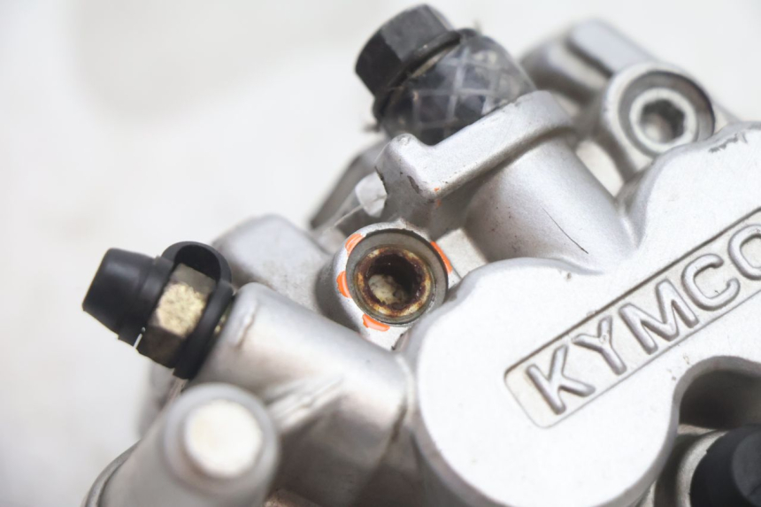 photo de FRONT BRAKE CALIPER KYMCO AGILITY 4T 50 (2018 - 2022) - Zoom on usage condition