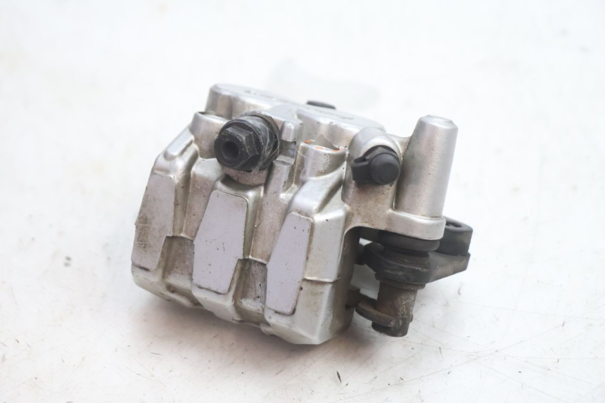 photo de FRONT BRAKE CALIPER KYMCO AGILITY 4T 50 (2018 - 2022) - Technical close-up