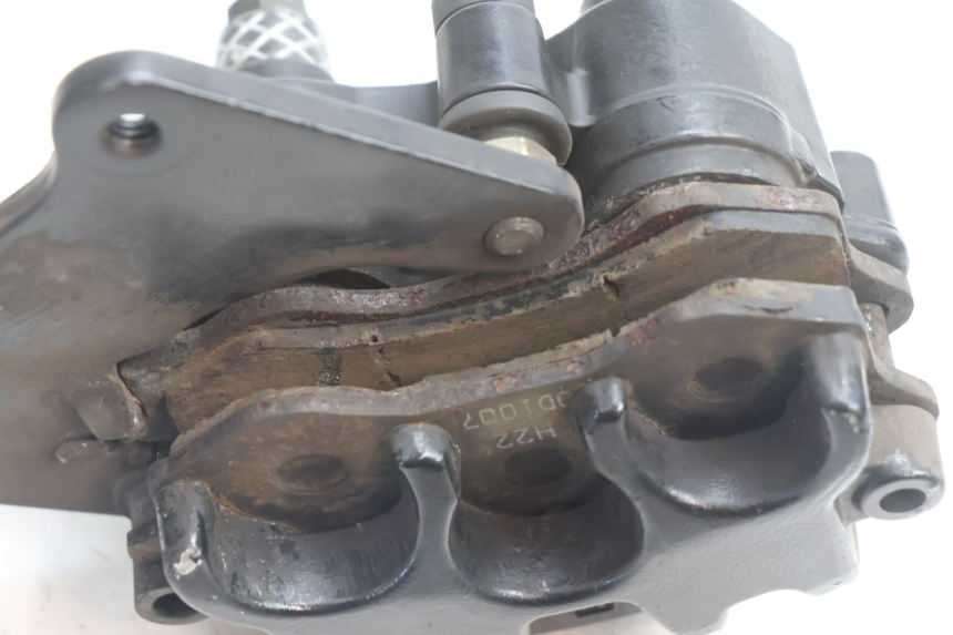 photo de FRONT BRAKE CALIPER KYMCO AGILITY CITY 16P 125 (2015 - 2024) - Fixing points details