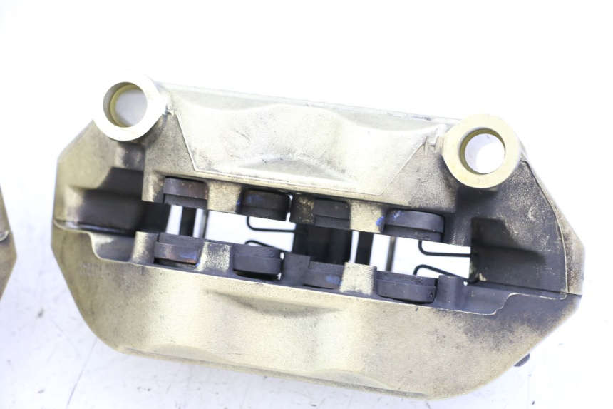 photo de FRONT BRAKE CALIPER BMW S RR ABS S1000RR 1000 (2015 - 2018) - Zoom on usage condition