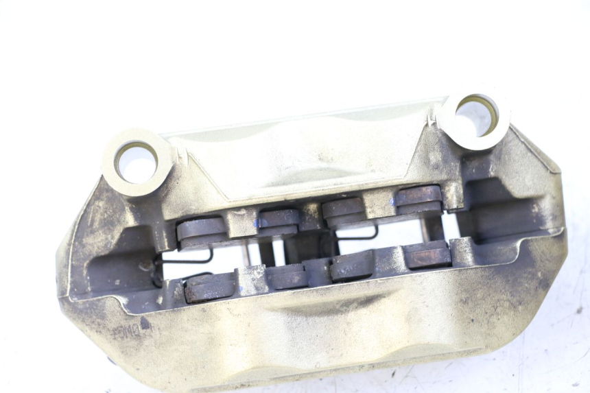 photo de FRONT BRAKE CALIPER BMW S RR ABS S1000RR 1000 (2015 - 2018) - Alternative perspective