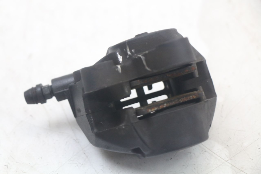 photo de FRONT BRAKE CALIPER MBK BOOSTER SPIRIT 50 (2004 - 2017) - Technical close-up