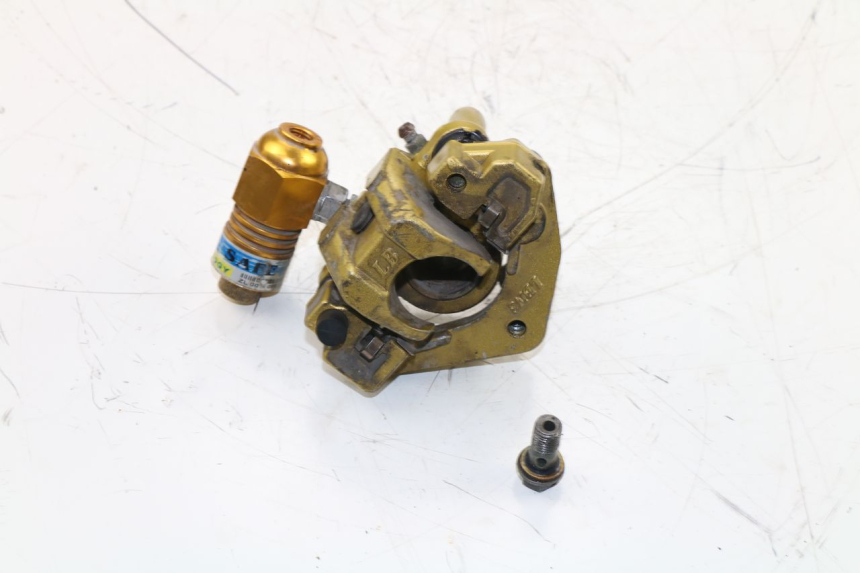 photo de FRONT BRAKE CALIPER BAOTIAN BT 49 QT-9 50 (2006 - 2010) - Alternative perspective