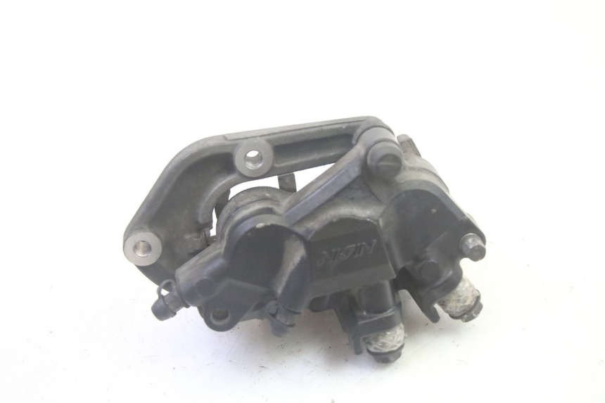 photo de FRONT BRAKE CALIPER SUZUKI BURGMAN 125 (2007 - 2014) - Alternative perspective