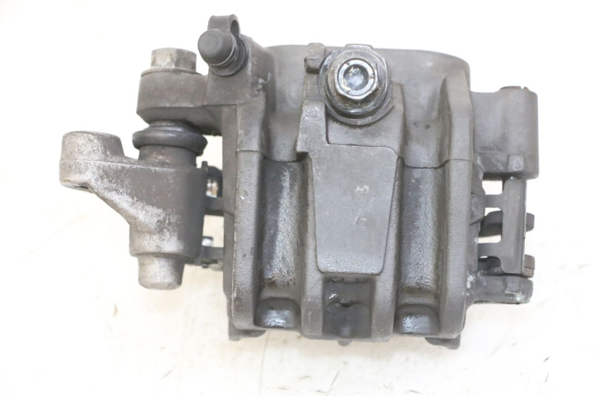 photo de FRONT BRAKE CALIPER HONDA CBF 500 (2004 - 2007) - Technical close-up