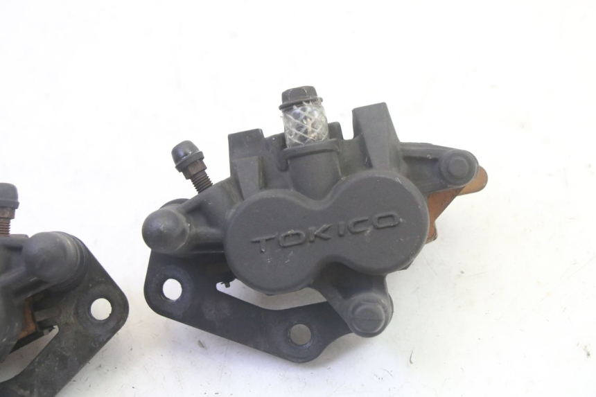 photo de FRONT BRAKE CALIPER SUZUKI DL V STROM 1000 (2002 - 2007) - Zoom on usage condition